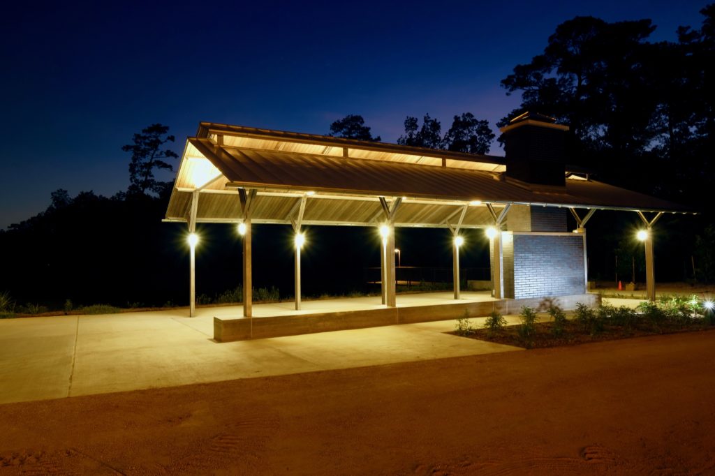 The north lakeside pavilion in the Clay Family Eastern Glades (Photo by Memorial Park Conservancy)