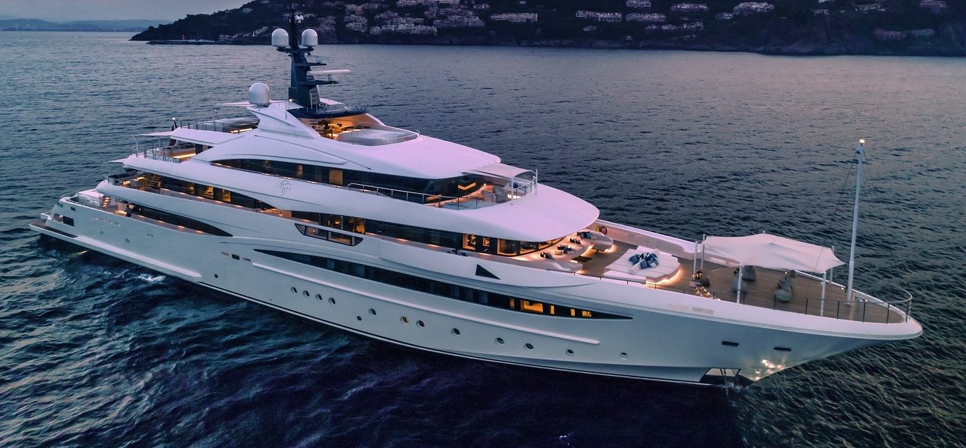 mega yachts