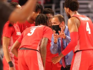 Houston Kelvin Sampson huddle