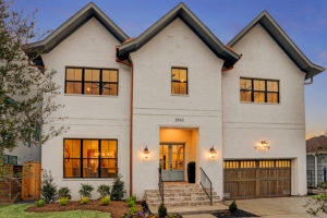 2502 Goldsmith – clean lines and symmetry from the front door