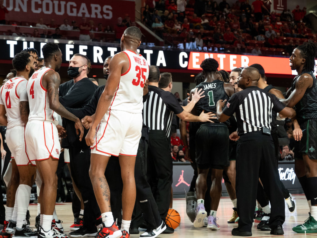 University of Houston Cougars men’s basketball team defeated the Tulane Green Wave, Wednesday night at the Fertitta Cente