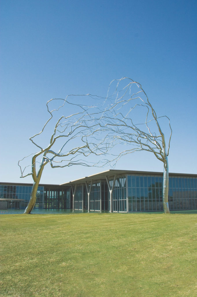 ModernArtMuseum_Exterior1_300