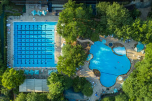 J4.HoustonianResortPools