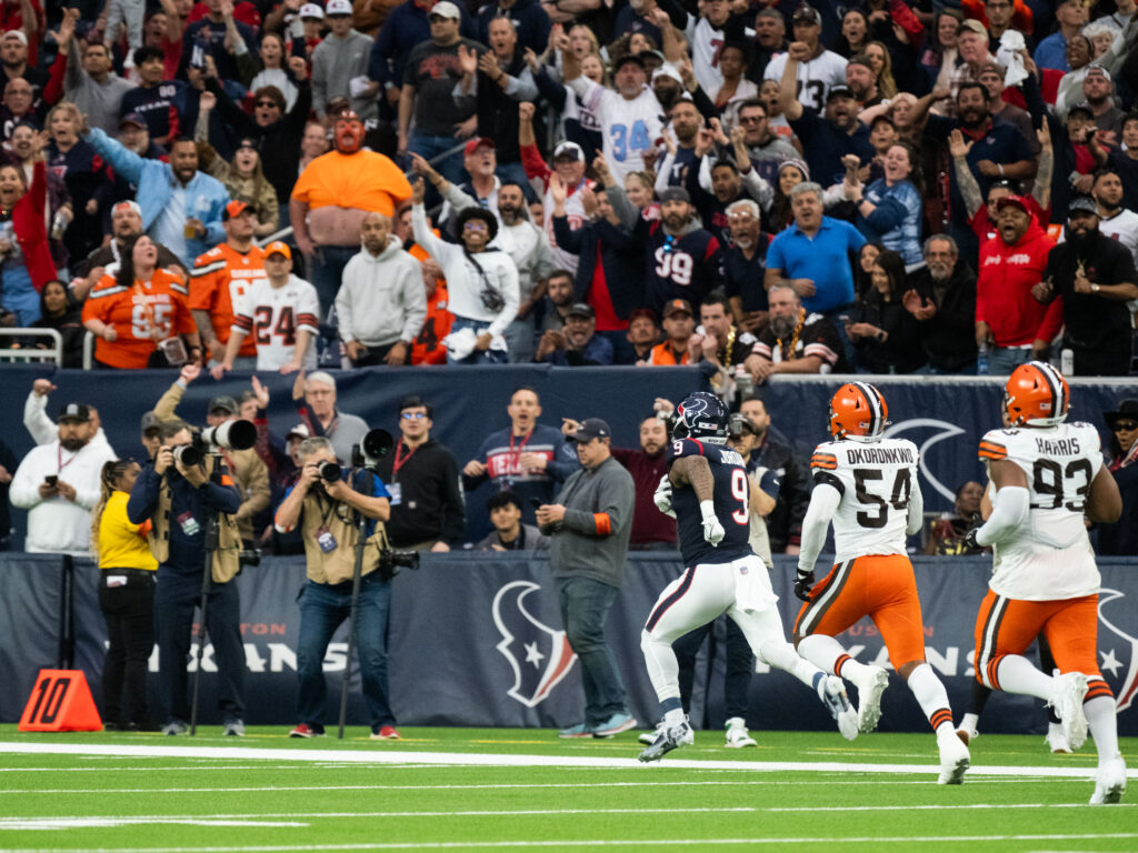 Houston Texans tight end Brevin Jordan has more speed than many people anticipate. Breakaway speed. (Photo by F. Carter Smith)