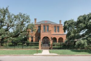 Robinson – 201 Westmoreland – photo by Divya Pande-min